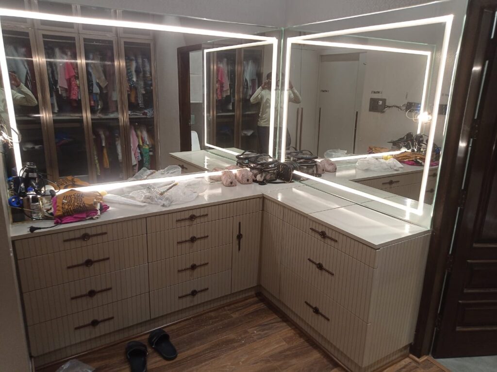 Wardrobe manufacturing in Zirakpur